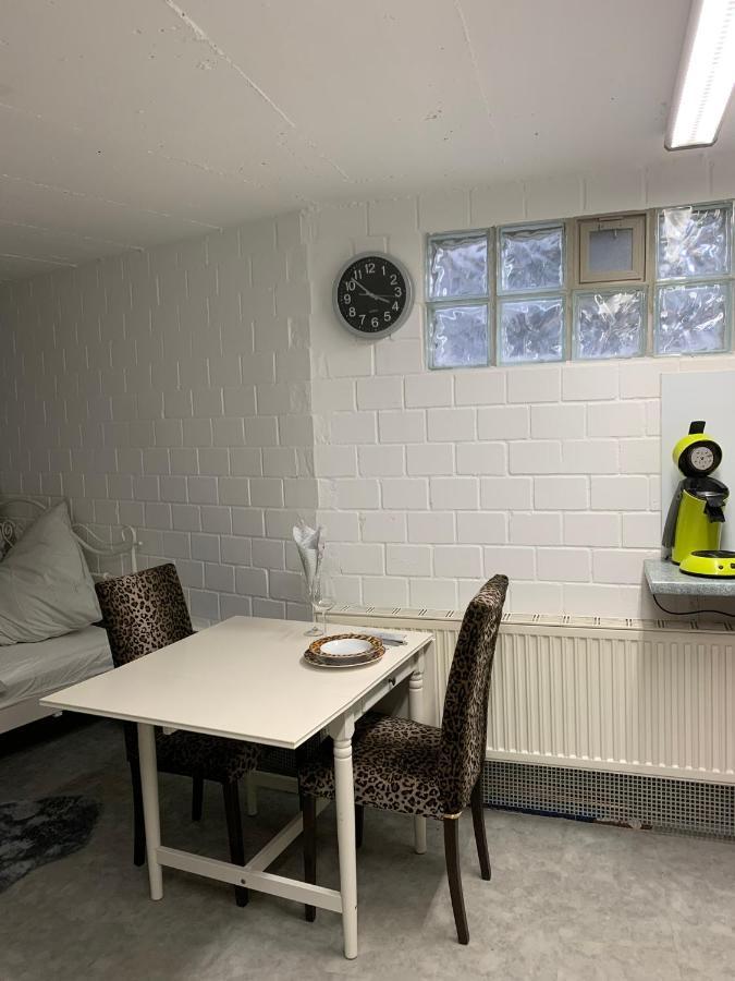 Privatzeit The Green Mile Leverkusen Extérieur photo